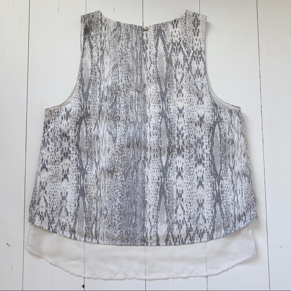 Banana Republic Snake Skin Print Top - Picture 5 of 5